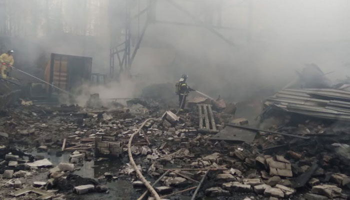 ریازن میں دھماکا گن پواؤڈر اور کیمیکل پلانٹ میں ہوا جس میں بڑے پیمانے پر جانی و مالی نقصان ہوا: غیر ملکی میڈیا. فوٹو: رائٹرز
