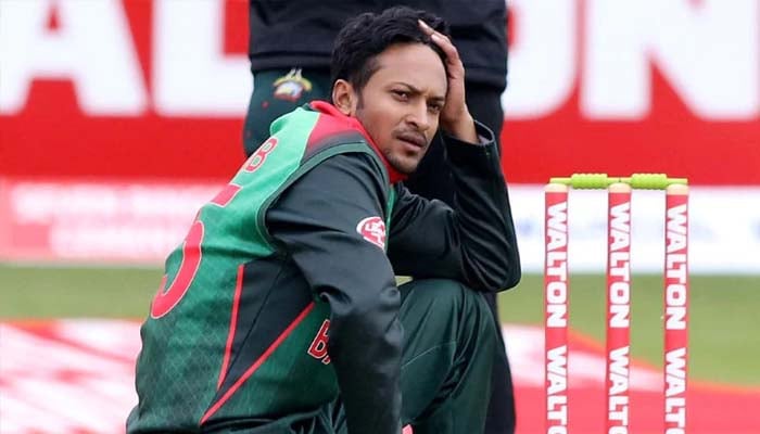 بنگلادیش کے آل راؤنڈر شکیب الحسن انجری کے باعث ٹی ٹوئنٹی ورلڈکپ سے باہر ہوئے/ فائل فوٹو