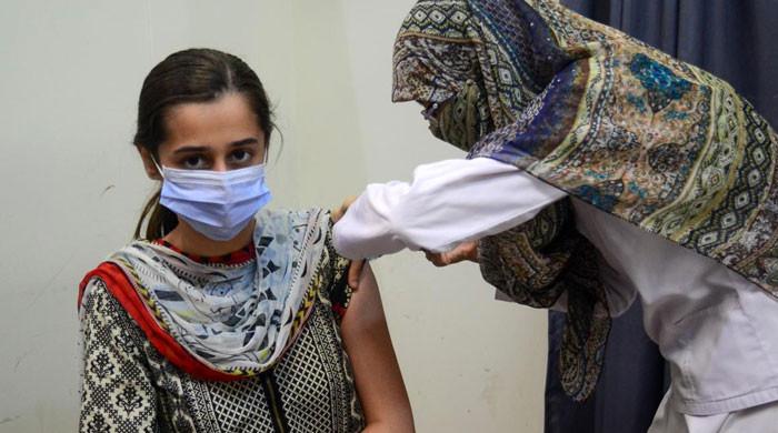 12 سال سے زائد عمر بچوں کو  چینی ویکسین سائنو فارم اور سائنو ویک لگانے کی منظوری