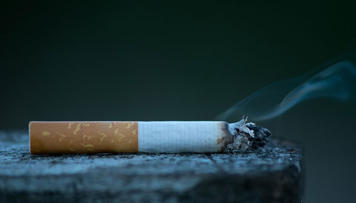 یہ فیصلہ جمعرات کو نیوزی لینڈ کی وزارت صحت کی طرف سے اعلان کردہ سگریٹ نوشی کے خلاف کریک ڈاؤن کا حصہ ہے۔ —فوٹو: فائل