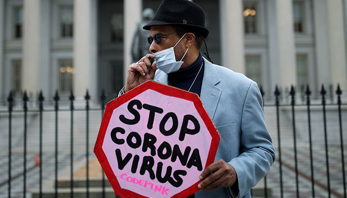 کورونا وائرس کے دیگر ویرینٹس کی طرح اس سے بھی بچنے کیلئے احتیاطی تدابیر پر سختی سےعمل کرنا ہوگا— فوٹو: فائل