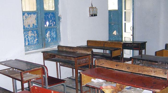 سندھ میں ایک ہزار سے زائد اسکولوں کی صرف کاغذوں میں موجودگی کا انکشاف