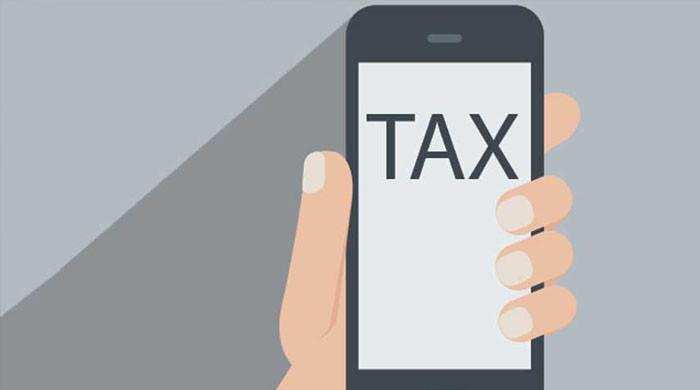 موبائل ریچارج پر 'ٹیکس میں اضافہ'، اب 100 روپے  پر کتنا بیلنس ملے گا؟