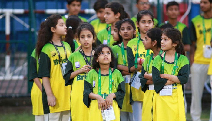 این سی او سی نے پاکستان سپر لیگ 7 کے کراچی میں میچز کیلئے 25 فیصد تماشائیوں کو اسٹیڈیم میں داخلے کی اجازت دی ہے— فوٹو:فائل