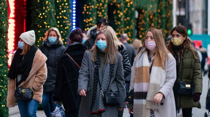  ماسک  لگانا ضروری نہیں ، برطانیہ کا 27 جنوری سے کورونا پابندیاں نرم کرنے کا فیصلہ
