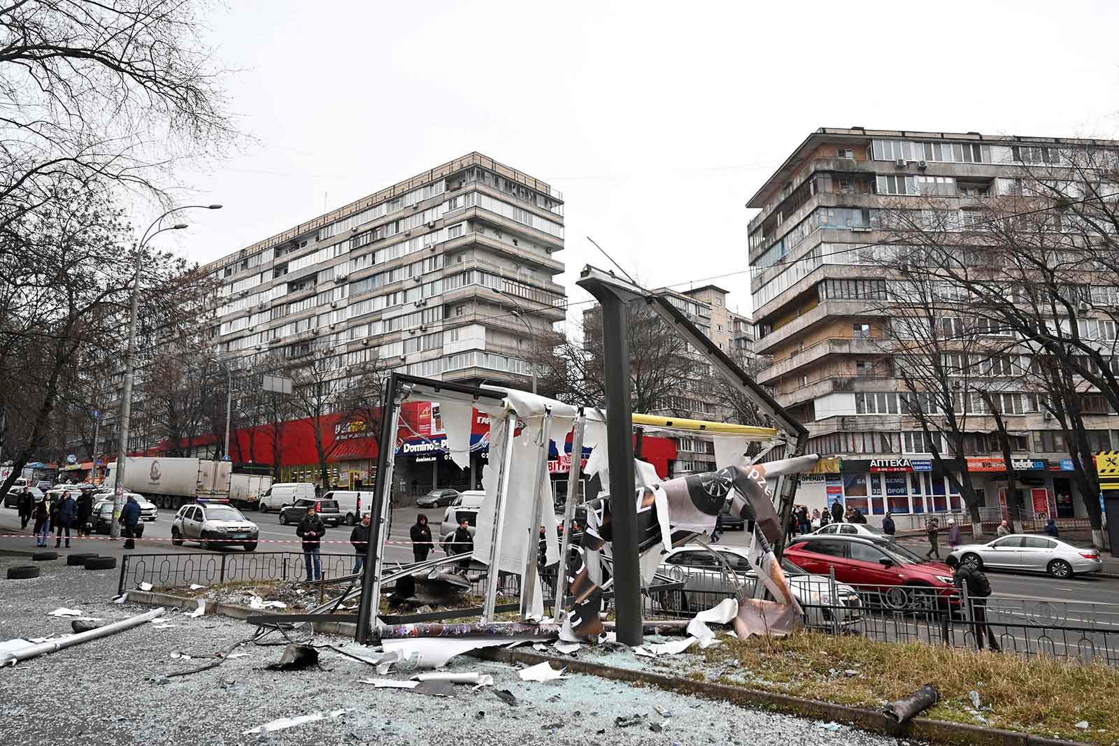 روسی بمباری کے بعد تباہ کاری کا ایک منظر۔ فوٹو: اے ایف پی۔