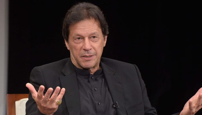 ایک سوال کے جواب میں وزیراعظم عمران خان کا کہنا تھا کہ ہر ملٹری کارروائی کے نتائج ٹھیک نہیں ہوتے، میں ڈپلومیسی اور ڈائیلاگ پر یقین رکھتا ہوں—فوٹو فائل