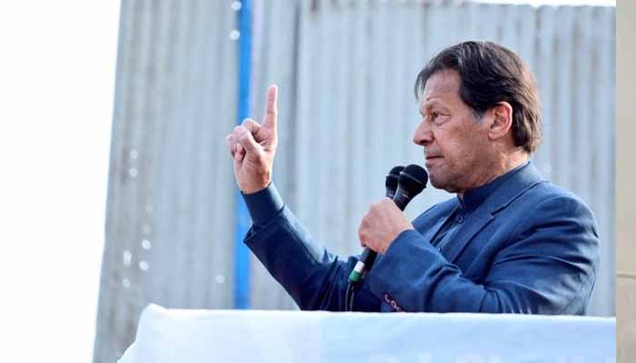 ’جنرل باجوہ میں نہیں کہہ رہا لیکن عوام نے ان کا نام ڈیزل رکھ دیاہے: وزیراعظم عمران خان کا جلسے سے خطاب/ فائل فوٹو