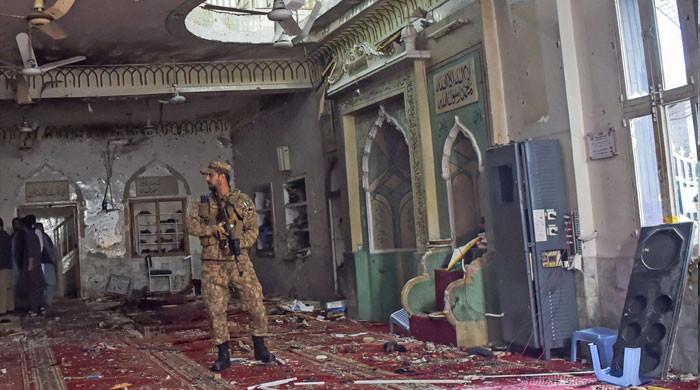 پشاور دھماکا : خودکش بمبار کے 3 سہولت کار پولیس مقابلے میں ہلاک