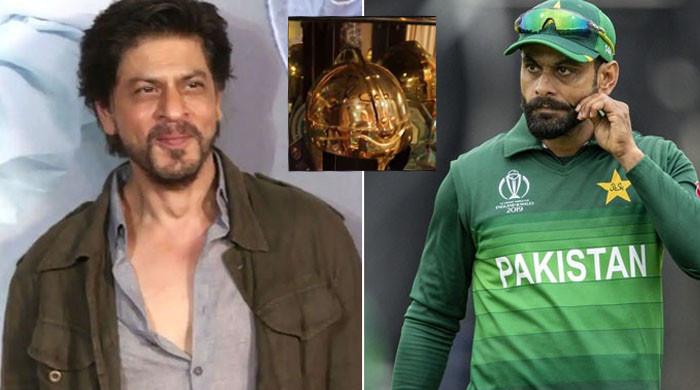 حفیظ کی الماری میں سجا شاہ رخ خان کا خاص تحفہ کیا ہے؟