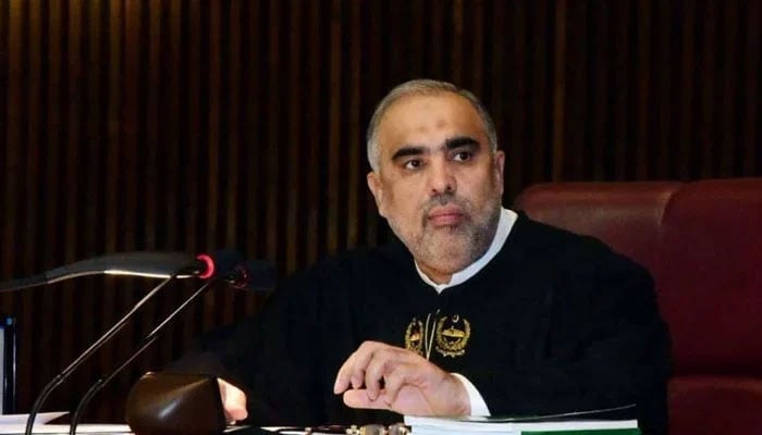 اسد قیصر نے اپنے بہنوئی طاہر قدیم کو گریڈ 17 میں خیبرپختونخوا اسمبلی میں عارضی بھرتی کرایا: ذرائع/ فائل فوٹو