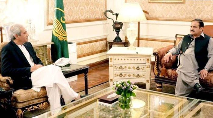 بزدار کا استعفیٰ غیرقانونی قرار دیکر پوزیشن بحال کرسکتے ہیں، گورنر کو بریفنگ