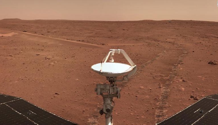 نتائج سے معلوم ہوتا ہے کہ مریخ پر پانی طویل عرصے تک موجود رہا / فوٹو بشکریہ سی این ایس اے