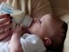 امریکا میں بچوں کے فارمولا دودھ کی قلت، مائیں پریشان