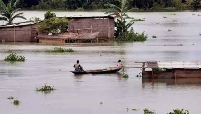 Rapid floods in Assam have washed away part of the road: Indian media / photofiles