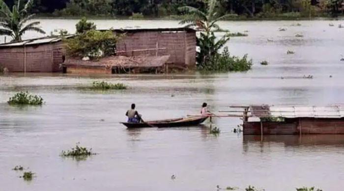 بھارت میں بارشوں سے بڑے پیمانے پر تباہی، درجنوں گھر اور ہزاروں افراد متاثر 