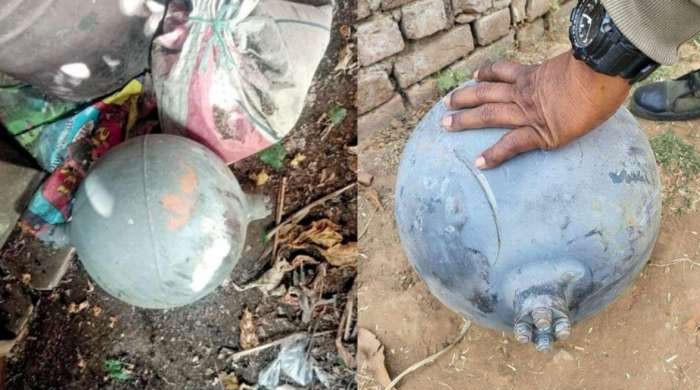 بھارت میں پراسرار دھاتی گیندیں  آسمان سے آگریں، شہری پریشان