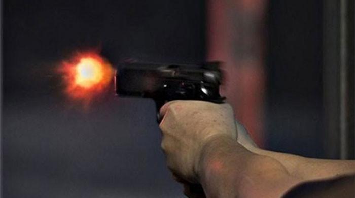 کراچی، پیرآباد میں دو گروپوں میں مسلح تصادم، فائرنگ میں 3 افراد جاں بحق