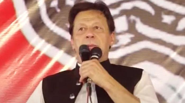 عمران خان کا ملتان میں جلسہ عام سے خطاب جاری