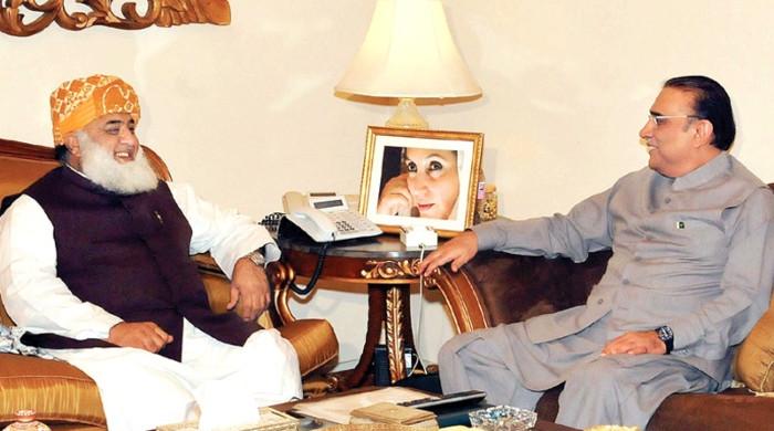 آصف زرداری سے مولانا فضل الرحمان کی ملاقات، ملک کی سیاسی صورت حال پر تبادلہ خیال