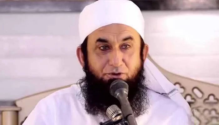امتِ مسلمہ کو یک زبان ہو کر ایسے گستاخانہ اقدامات کی عالمی سطح پر بھرپور مذمت اور آواز اٹھانی چاہیے: طارق جمیل—فوٹو فائل