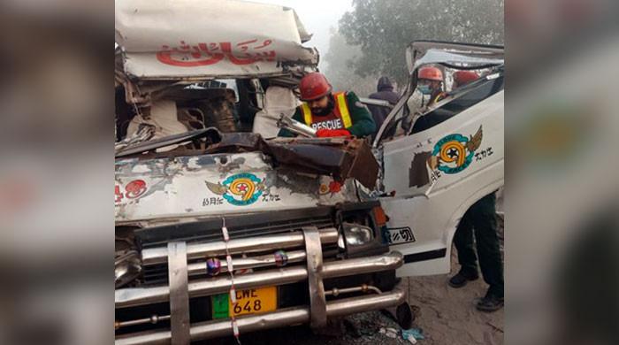 رحیم یار خان: موٹروے پر ٹریفک حادثے میں 2 افراد جاں بحق