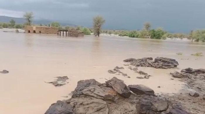 بلوچستان کے علاقے مچھ میں موسلادھاربارش، سیلابی ریلے میں 5 کان کن بہہ گئے