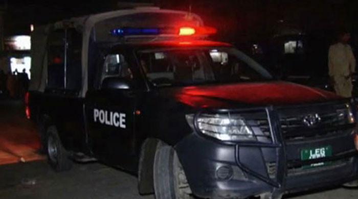 کراچی میں سول اسپتال کے قریب مبینہ پولیس مقابلے میں ایک ڈاکو ہلاک