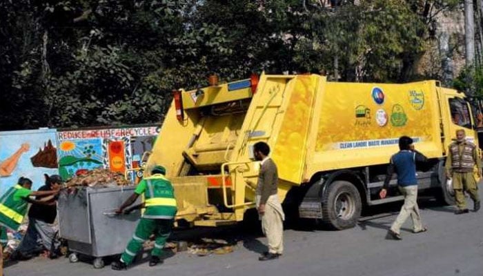 پنجاب میں آلائشوں کو مخصوص جگہ پر ٹھیکانے لگانے کی ہدایت/فائل فوٹو