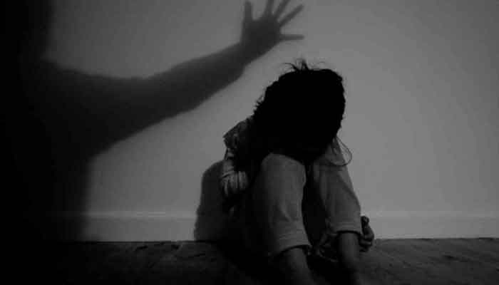 بچوں کے ساتھ زیادتی کرنے والے کسی رعایت کے مستحق نہیں: شوکت یوسفزئی۔ فوٹو فائل
