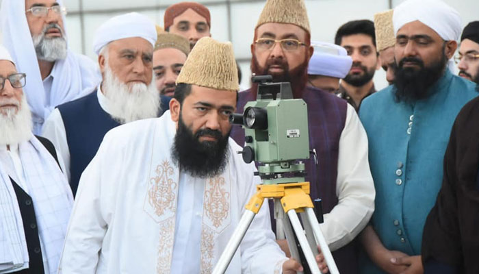 یکم محرم الحرام 31 جولائی اتوار کو ہوگی اور یوم عاشور 9 اگست بروز منگل کو ہوگا: مرکزی رویت ہلال کمیٹی— فوٹو: فائل