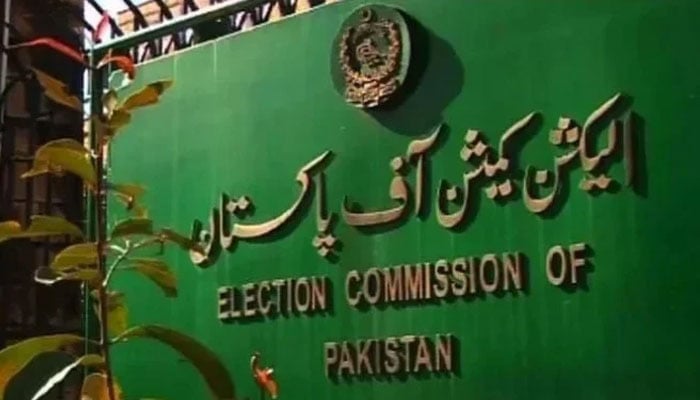الیکشن کمیشن نے پاکستان تحریک انصاف (پی ٹی آئی) کا الیکشن کمیشن میں چارٹر آف ڈیمانڈ پیش کرنے کے معاملے کی تردید کر دی ہے: ذرائع — فوٹو: فائل