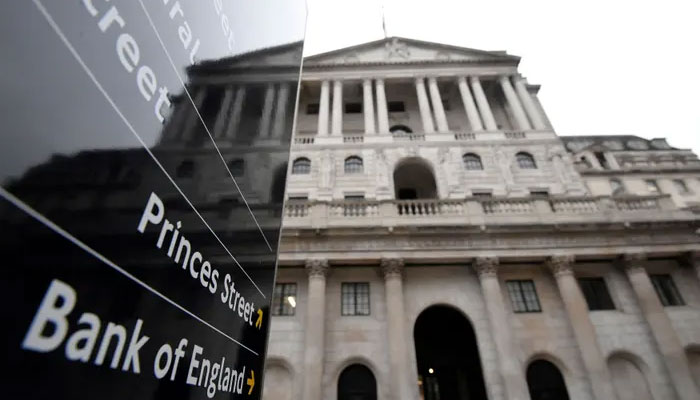 بینک آف انگلینڈ نے مہنگائی کی شرح 13 فیصد تک ہونے اور آخری 3 ماہ میں کساد بازاری کا شکار ہونے کی پیشگوئی کردی/ فائل فوٹو