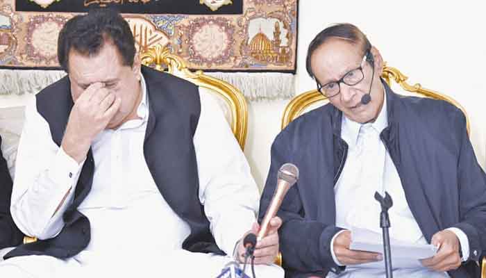The party president can be dismissed and neither does the Q-League Central Working Committee exist, advocate Chaudhry Shujaat.  Photo file
