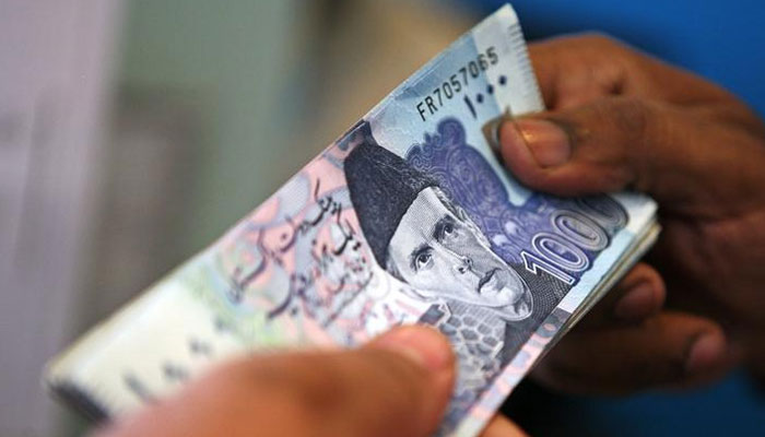 غریب لوگوں کو آٹا، دالیں اورگھی سستے داموں ملے گا: وزیراعلیٰ پنجاب— فوٹو: فائل