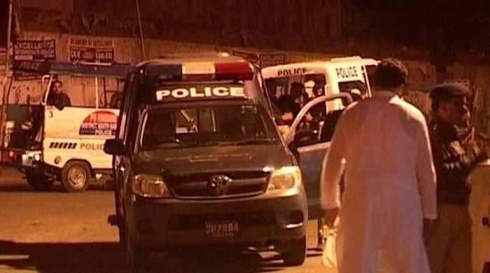 پشاور: پولیس موبائل پر فائرنگ، اے ایس آئی شہید