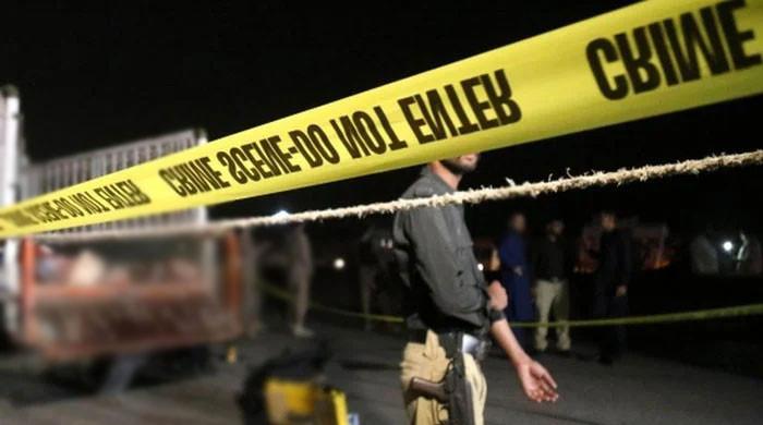 کراچی: لیاری ایکسپریس وے پولیس چوکی پر دستی بم حملہ، 2 افراد زخمی