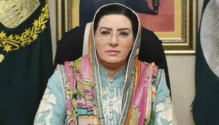 قانون کے مطابق ایک مرتبہ ایم این اے رہنے کے بعد کوئی بھی بلیو پاسپورٹ رکھنے کا مجاز ہے: فردوس عاشق اعوان. فوٹو فائل