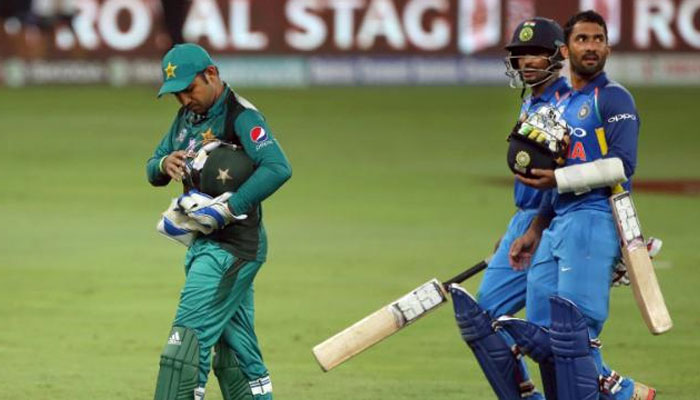 اس ٹورنامنٹ میں بھارت اور پاکستان 2 بار مدمقابل آئے اور دونوں بار گرین شرٹس کو شکست ہوئی—  فوٹو:انٹرنیٹ