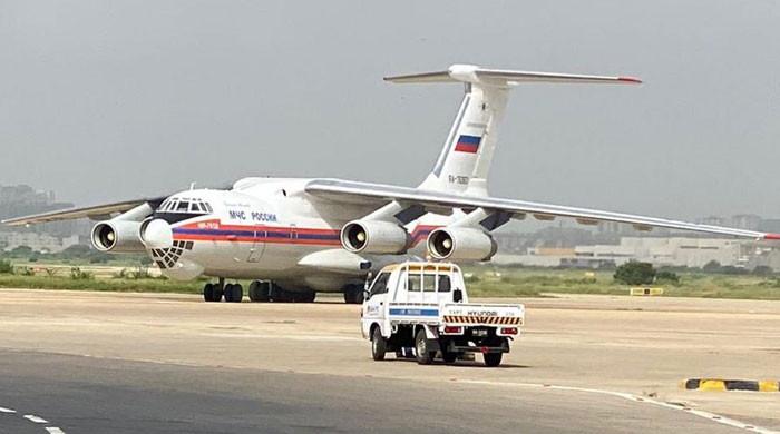 روس کا طیارہ سیلاب زدگان کیلئے امداد لیکرکراچی پہنچ گیا