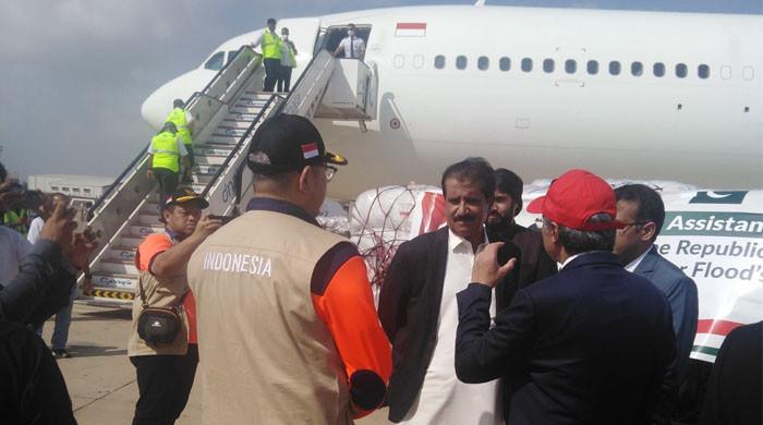 سیلاب متاثرین کی امداد کیلئے انڈونیشیا سے پہلی دو  پروازیں کراچی پہنچ گئیں