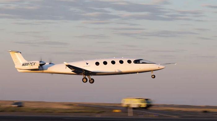 دنیا کا پہلا الیکٹرک طیارہ جسے پرواز کے لیے روایتی ایندھن کی ضرورت نہیں