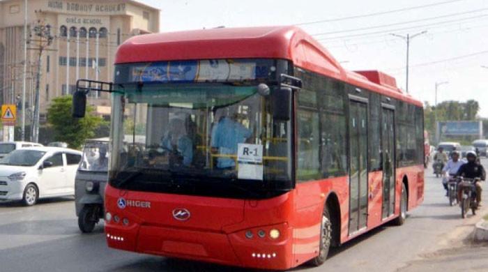 کراچی میں پیپلز بس سروس کے مسافروں کیلئے خوشخبری