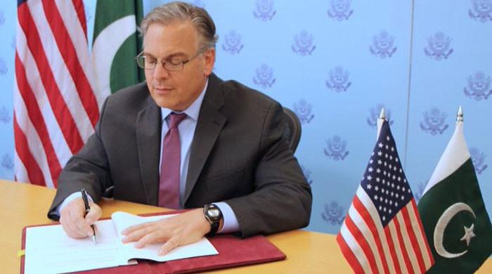 امریکا نے پاکستان پر واجب الادا 13 کروڑ 20 لاکھ ڈالرز قرض کی واپسی مؤخر کردی 