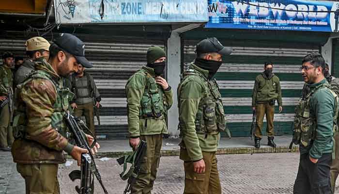 قابض بھارتی فوج نے ضلع شوپیاں میں سرچ آپریشن کی آڑ میں 4 کشمیری نوجوانوں کو شہید کیا: کشمیر میڈیا سروس۔ فوٹو فائل