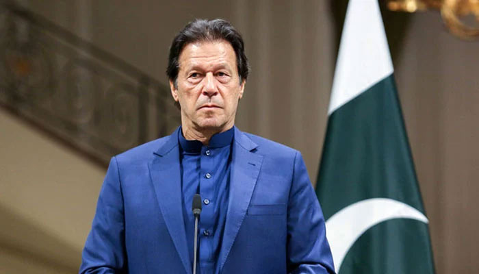 جیسے ہی فیصلے کی کاپی ملتی ہےتو متعلقہ عدالت سے رجوع کیا جائے: عمران خان کی ہدایت— فوٹو: فائل