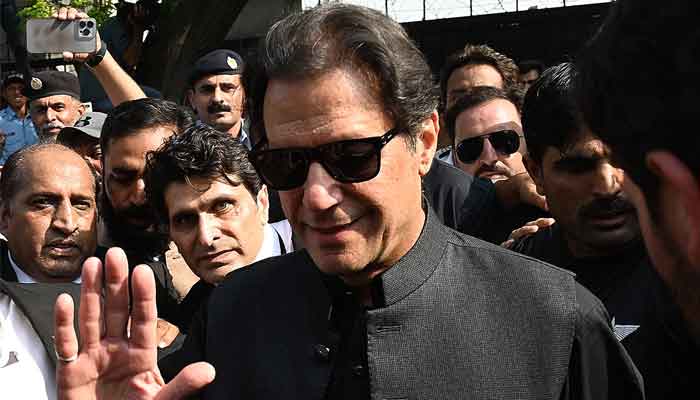 بینکنگ کورٹ نے عمران خان کی عبوری ضمانت میں 10 نومبر تک توسیع کر دی۔ فوٹو فائل