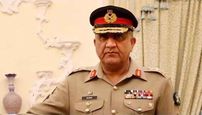 فوج کے غیر سیاسی ہونے سے پاکستان میں سیاسی استحکام کو فروغ ملے گا: سربراہ پاک فوج. فوٹو فائل