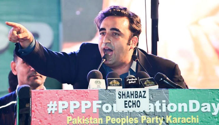 ان سیاست دانوں کو پریشانی یہ ہے کہ ادارہ نیوٹرل ہوگیا تو ان کی سیاست کا کیا ہوگا؟ لکھوا لو کہ پی ٹی آئی پنجاب اور خیبر پختونخوا اسمبلی سے استعفے نہیں دے گی: چیئرمین پیپلز پارٹی— فوٹو : پیپلز پارٹی
