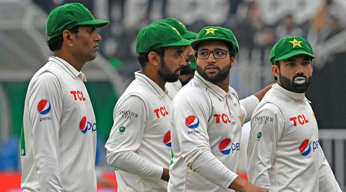 انگلش کھلاڑی بیمار: پاکستان اور انگلینڈ کا پہلا ٹیسٹ ملتوی ہونے کا امکان